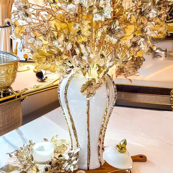 White Gold Ceramic Vase – stylish home décor and gifting option