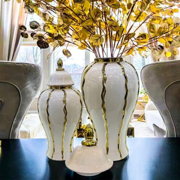 White Gold Ceramic Vase – stylish home décor and gifting option